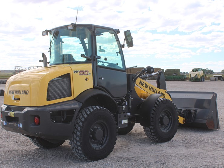 2021-new-holland-w80c-image-8