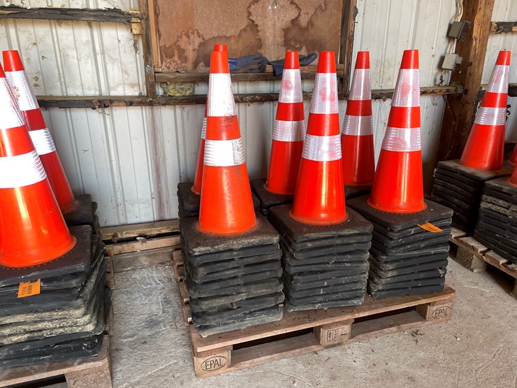#1053-•-(60)-reflective-traffic-cones-image-2