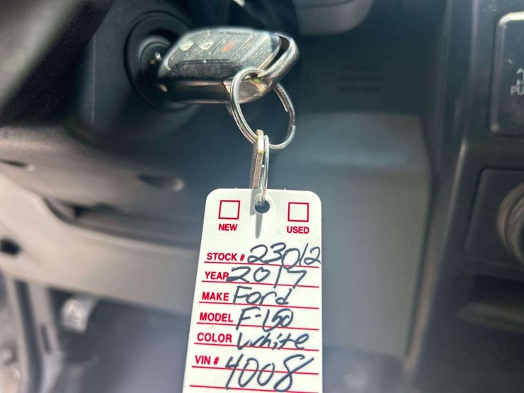 2017-ford-f150-image-26