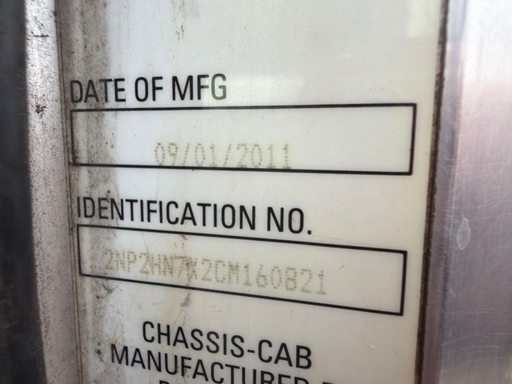 peterbilt-337-image-26