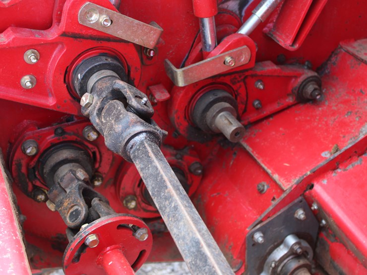 #2065-•-#2065---mf-hesston-wr-9770-swather-image-40