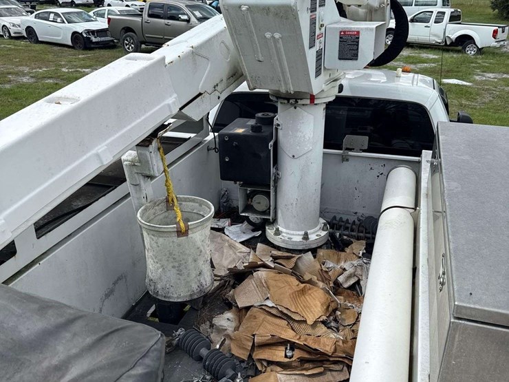 2016-ford-f550-image-17