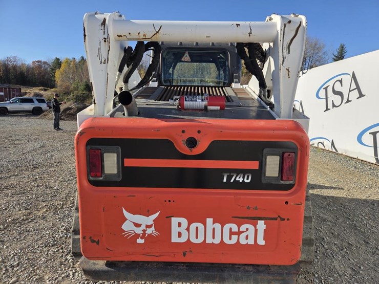 2019-bobcat-t740-image-4