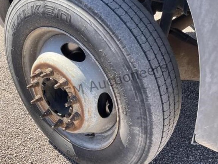 2005-ford-f550-image-9