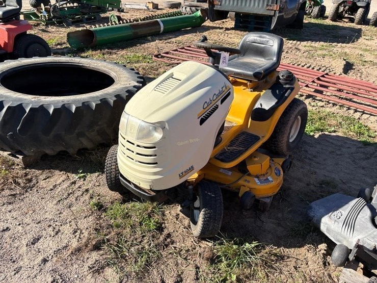 cub-cadet-lt1045-image-2