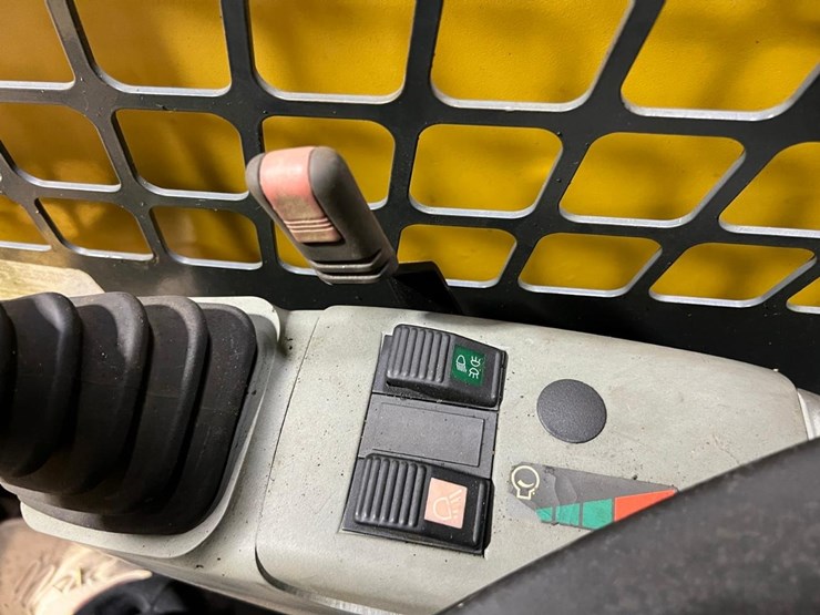 komatsu-sk1020-image-22