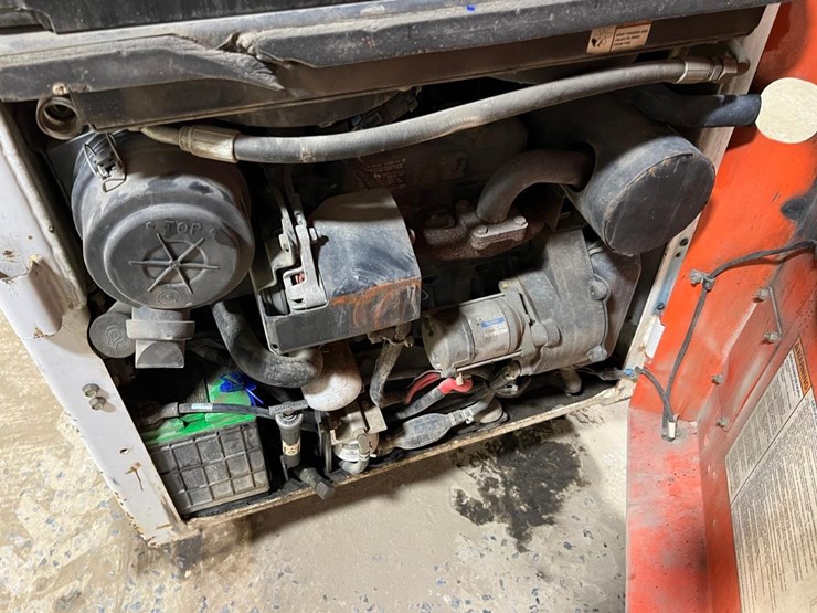 2016-bobcat-s70-image-14