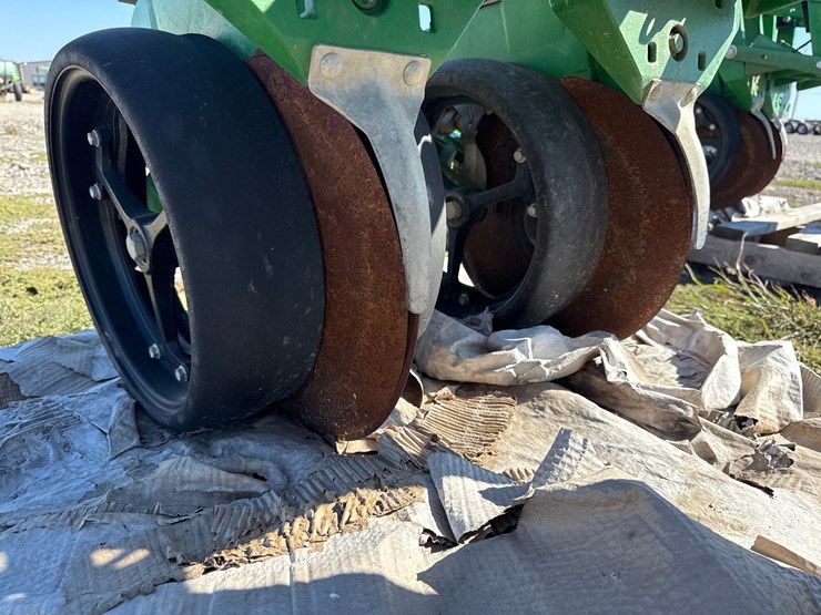 #26205-•-john-deere-late-style-planter-parts-inv#-26205-image-10