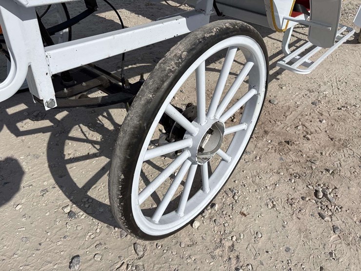 2025-spirit-carriage-cart-image-28