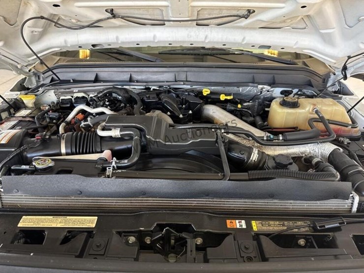 2016-ford-f550-image-14