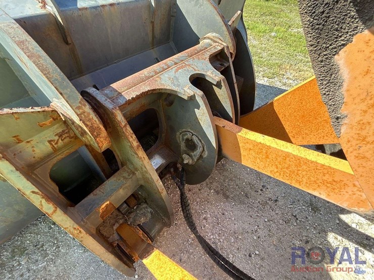 2016-case-821f-image-11