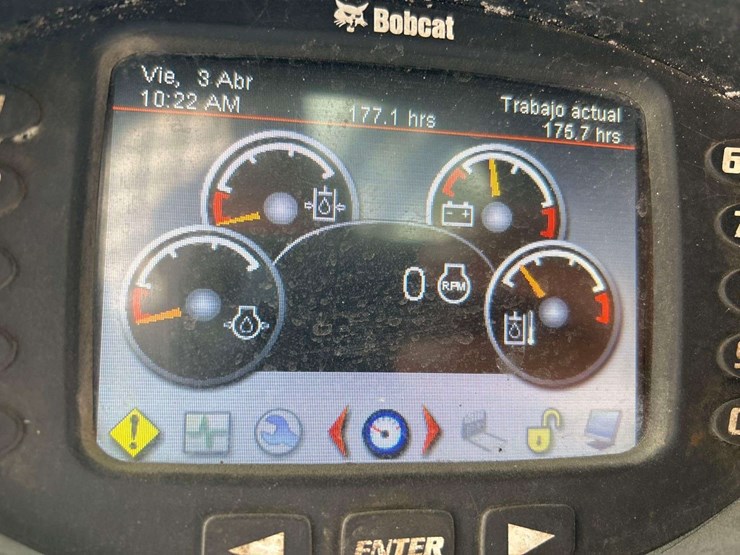 2020-bobcat-t595-image-6