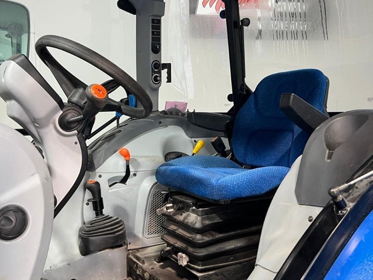 new-holland-t4.75-image-18