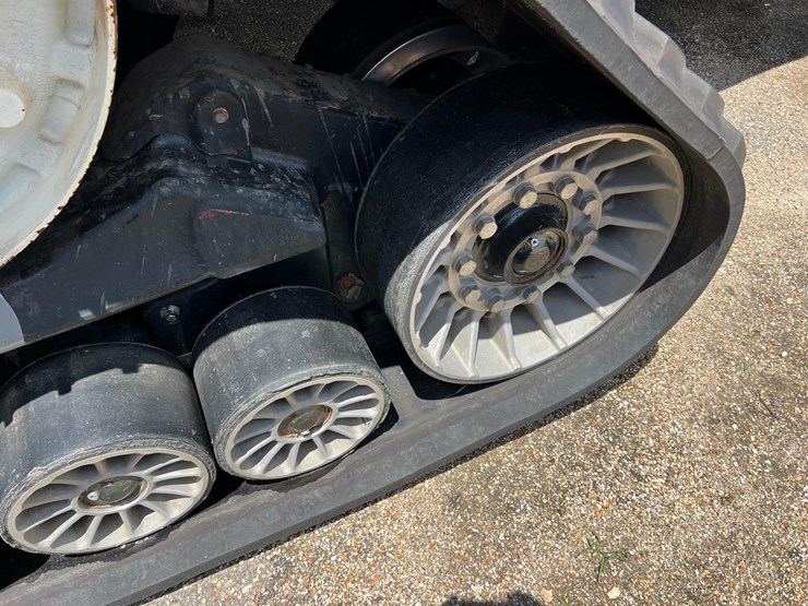 2023-new-holland-cr10.90-image-14