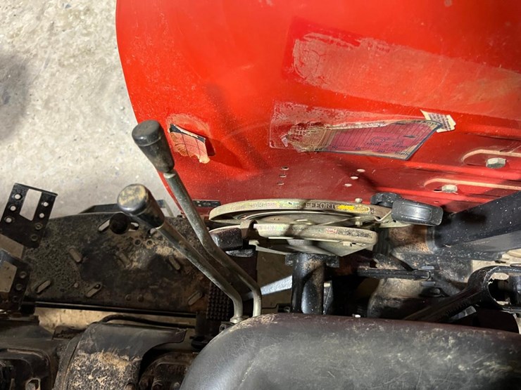 massey-ferguson-243-image-23