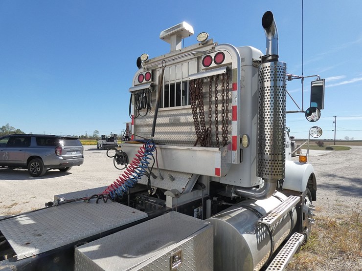 2006-kenworth-t800b-image-2