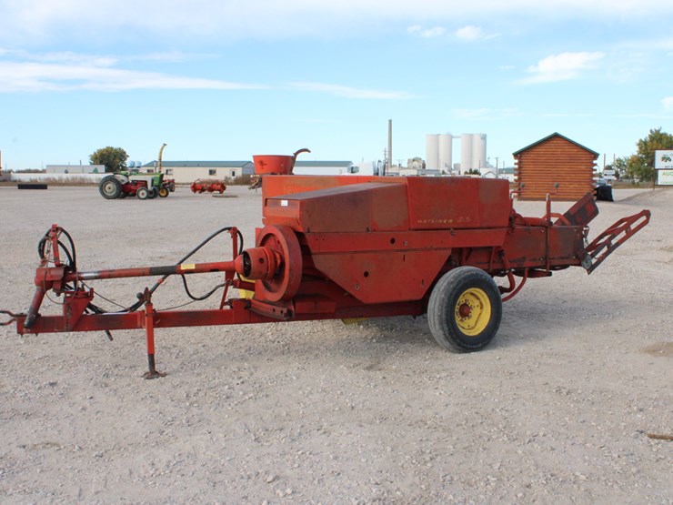 new-holland-315-image-8