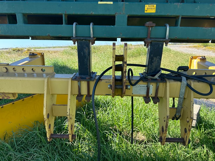 #32236-•-nammoc-levee-squeeze-w/marliss-levee-seeder-image-14