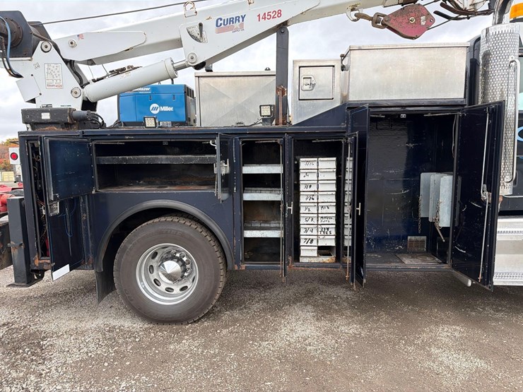 peterbilt-337-image-17