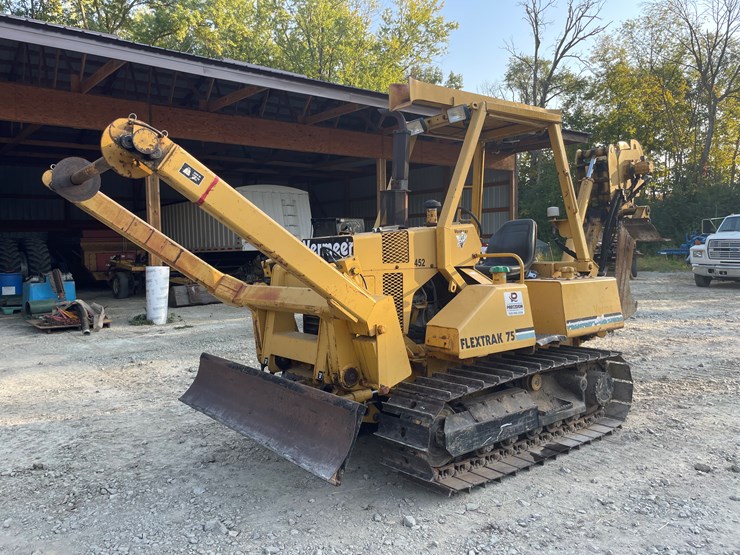 #1004-•-vermeer-flextrak-75-cable-trencher-image-1