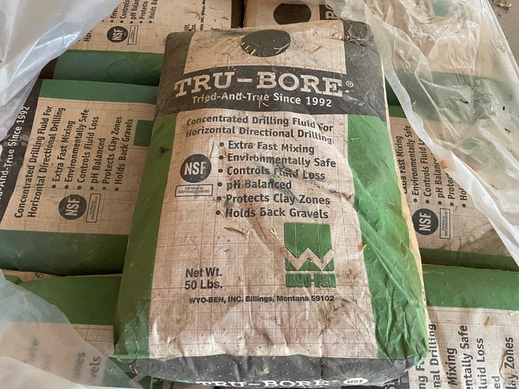 #1094-•-pallet-of-tru-bore-mixing-solution-image-2