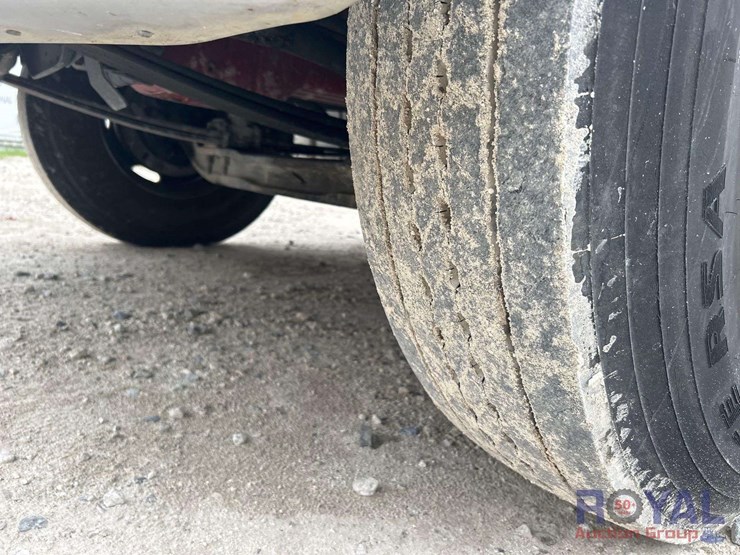 2012-freightliner-m2-106-asphalt-pothole-patcher-truck-image-34