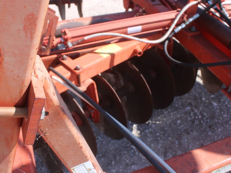 #2049-•-disc-image-16