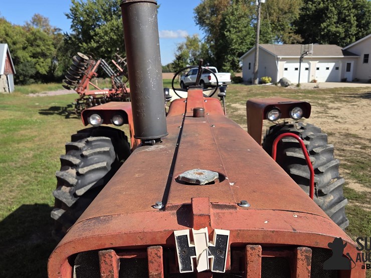 1966-international-806-image-13