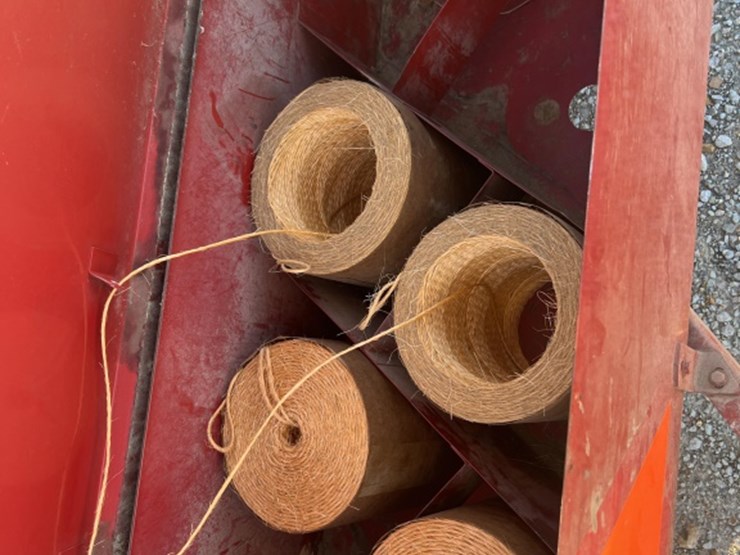 new-holland-bc5060-image-8