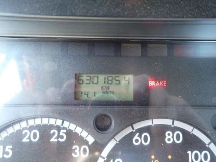 2016-freightliner-cascadia-t/a-hiway-tractor---day-image-12