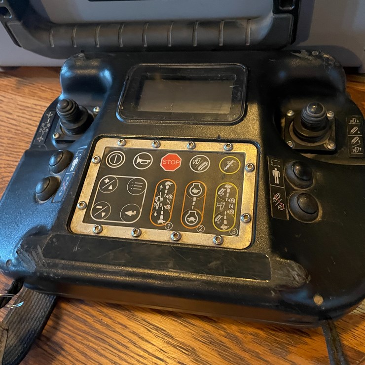 #1044 • Service Cable Plow Remote