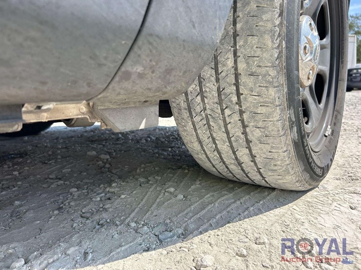 2018-ford-explorer-image-24