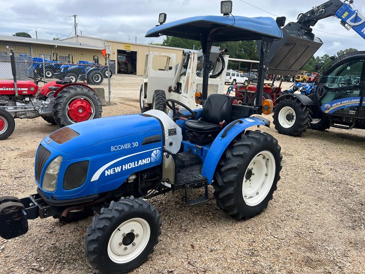 2011-new-holland-30-image-2