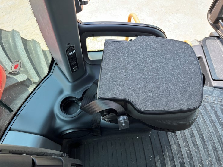 2023-versatile-430-image-25