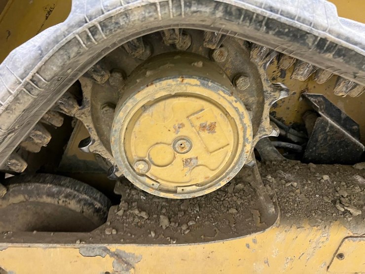 caterpillar-259d-image-18