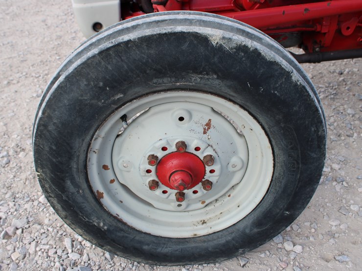 1957-ford-850-image-23