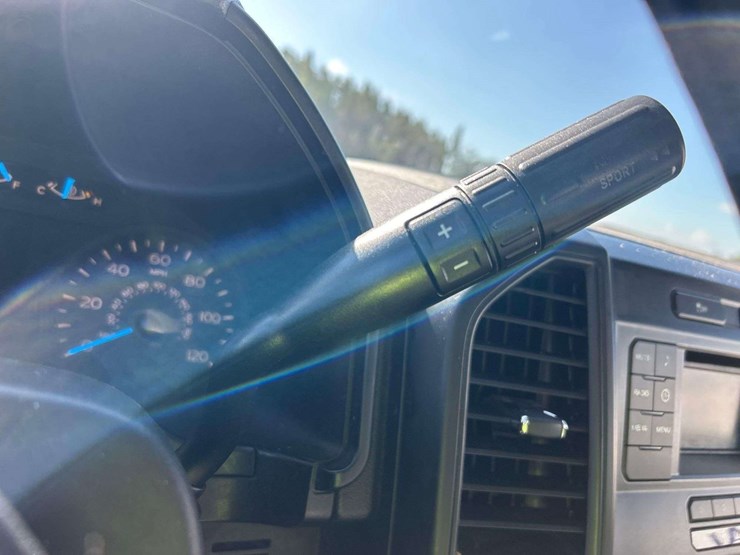 2017-ford-f150-image-18