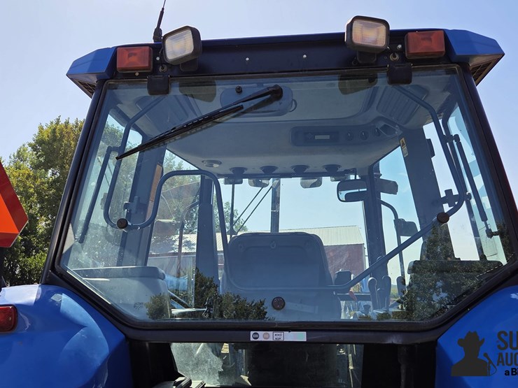 new-holland-ts110-image-11