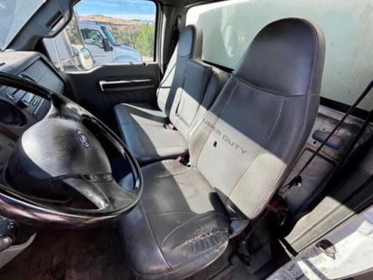 2013-ford-f750-xl-image-76