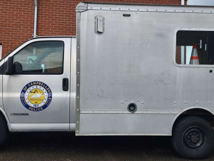 chevrolet-express-3500-image-1