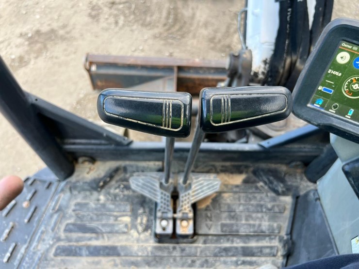 2022-bobcat-e42-image-31