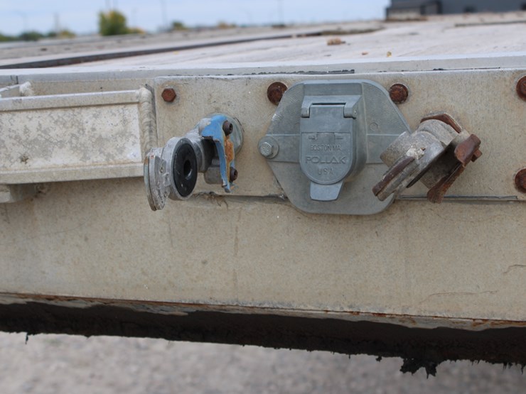 1994-featherlite-1010-image-7