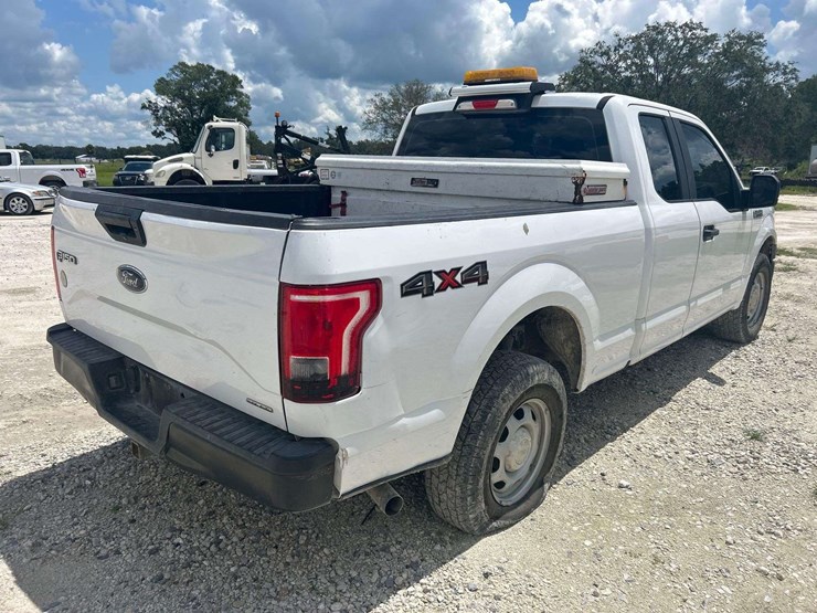 2017-ford-f150-image-3