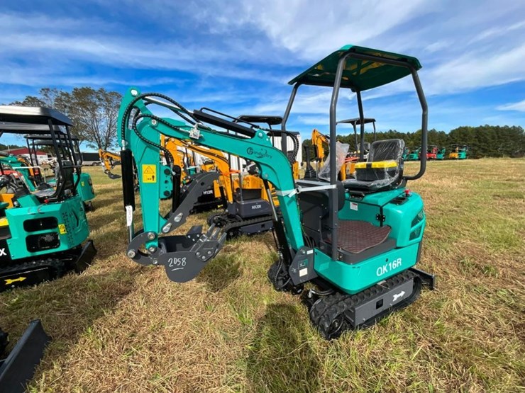 unused-cfg-qk16r-mini-excavator-(rato-15hp-bkt-image-1