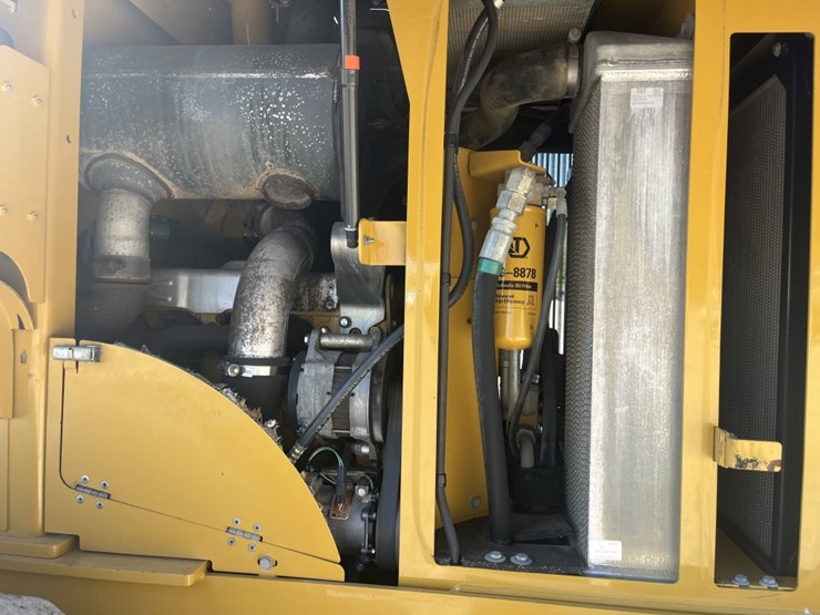 caterpillar-930h-image-14