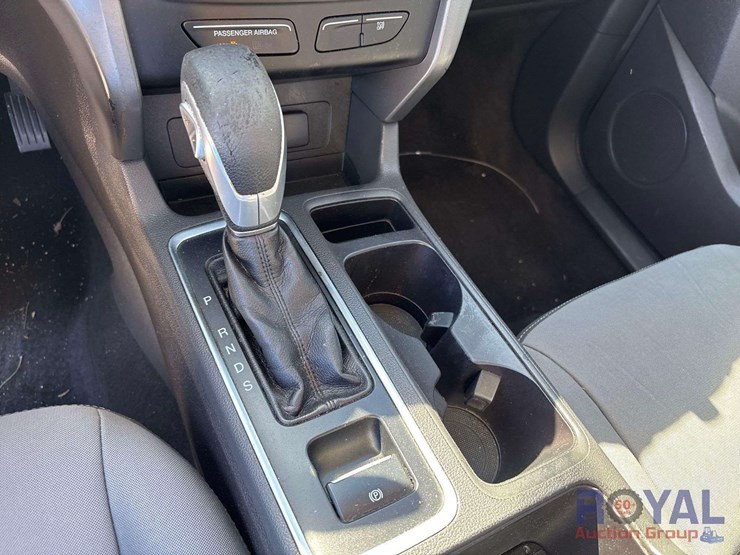 2017-ford-escape-image-18