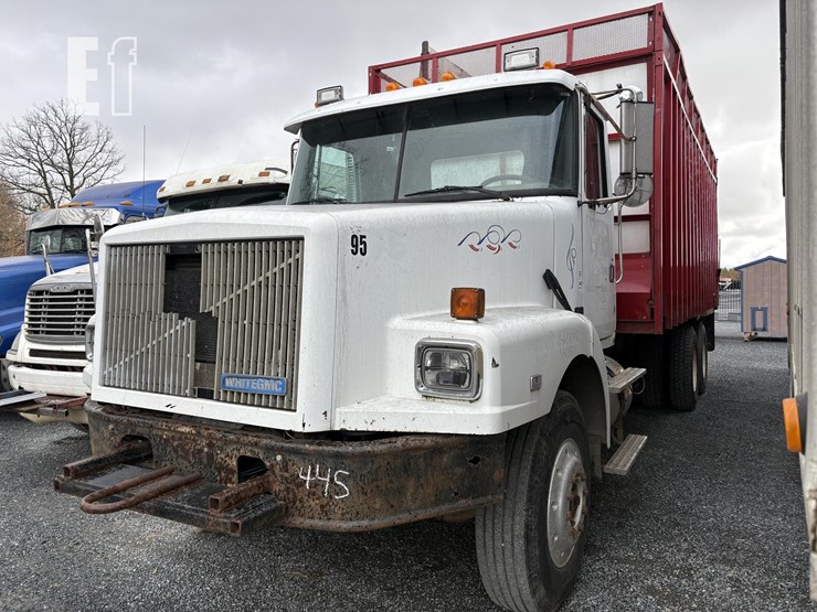 1995-white/gmc-wg64-image-13