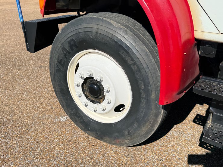 1992-international-4000-image-14