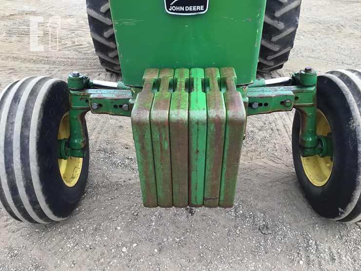 1985-john-deere-2350-image-17