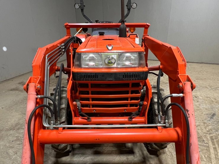 kubota-l3000dt-image-11